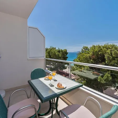 Libertas Beach Apartment *